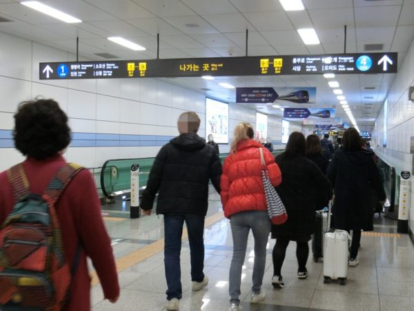 2017年ソウル駅地下連絡通路