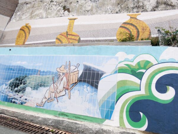 トジャンポ漁村体験村の壁画