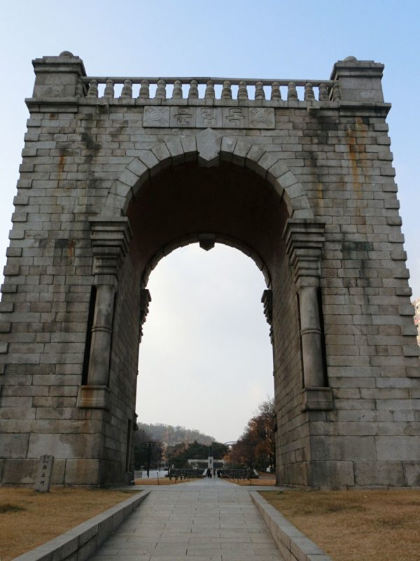 ソウルにある独立門