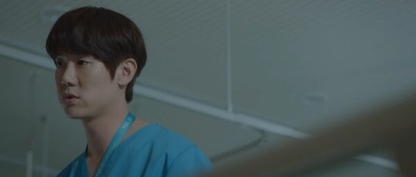 ドラマ「賢い医師生活」に出演しているユ・ヨンソクさん