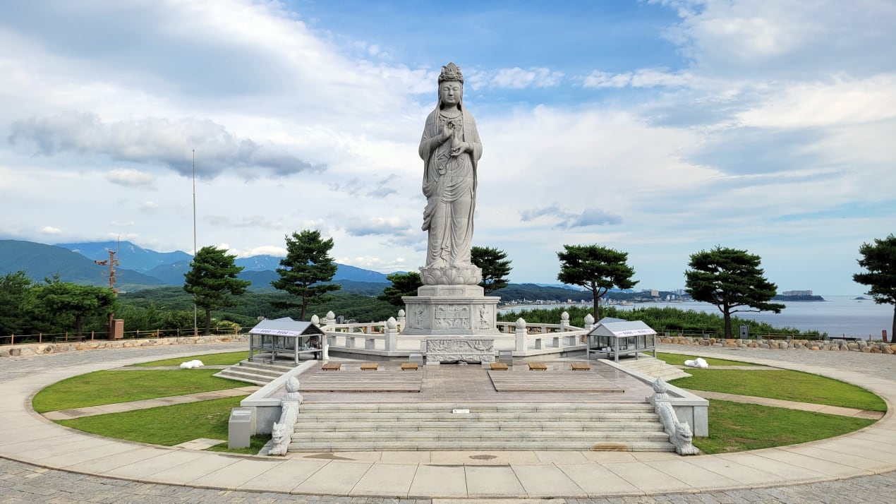 洛山寺の海水観音像