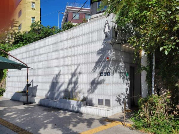 梨泰院の公衆トイレ