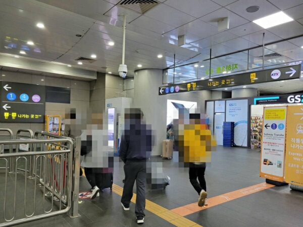 2023年A'REXソウル駅地下3階から地下鉄への乗り換え通路