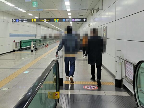 2025年A'REXソウル駅から地下鉄への乗り換え通路