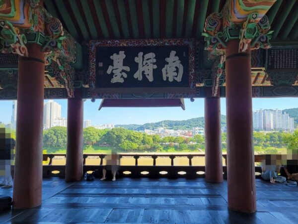 晋州城の矗石楼