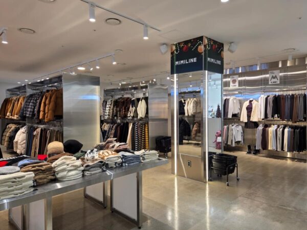 MIMILIINE明洞店の3階は衣料品と衣料雑貨売り場