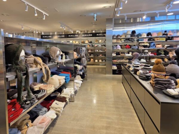 MIMILIINE明洞店の3階は衣料品と衣料雑貨売り場