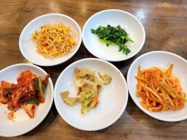 東大門にあるユジョン食堂の料理