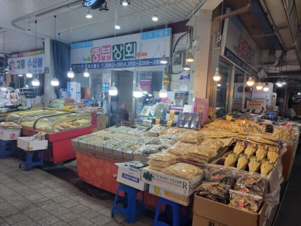 ソウルの中部市場にある乾物屋さん「チュンブサンフェ」