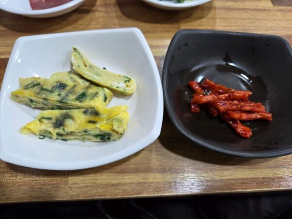 明洞にある「イェジ粉食」の料理