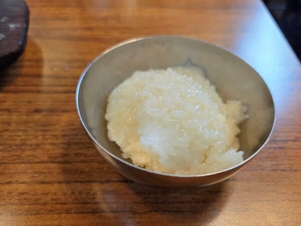教大にある「3代参鶏匠人」の料理