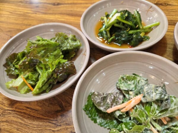 水原の八達門近くにある「ハンボンソクハルモニスンドゥブ」の料理